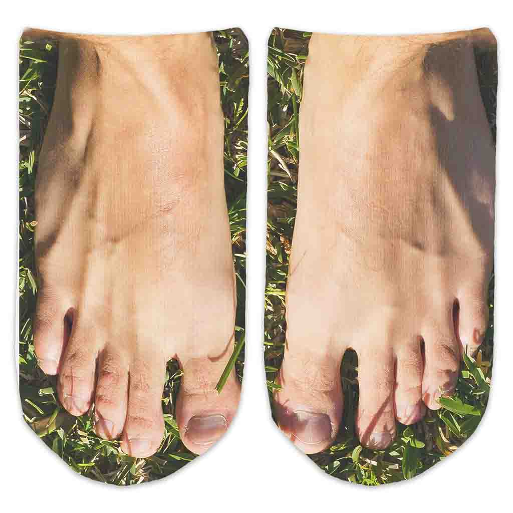 Socks that look like shop bare feet